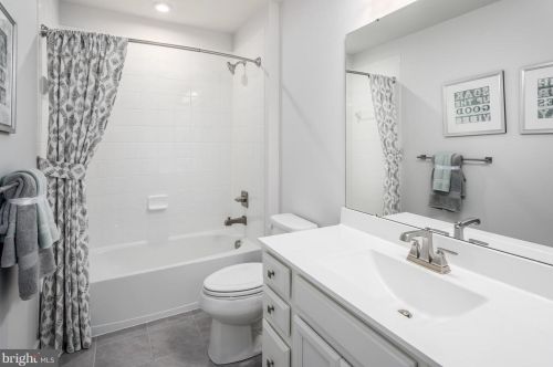 1240 Beck Ml Rd, Hanover PA 17331-9752 exterior