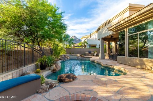 6508 25th Way, Phoenix AZ  85016-8934 exterior