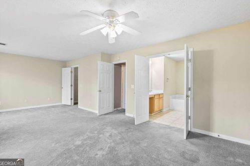 351 Parkview Manor Dr, Tucker GA  30084-8914 exterior