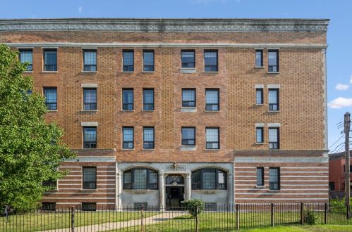 5013 King Dr, Chicago IL  60615-2330 exterior