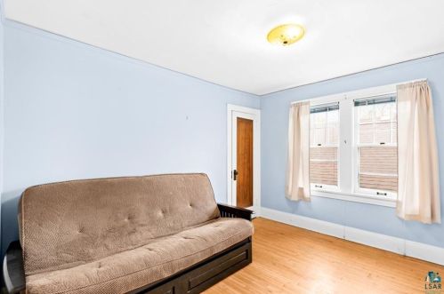 406 43 Ave, Duluth MN 55807-1555 exterior