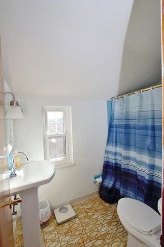 6830 Ridgevue Dr, Pittsburgh PA 15236-3644 exterior