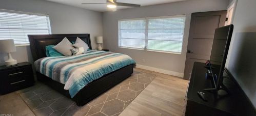 1280 Morningside Dr, Naples FL 34103-3314 exterior