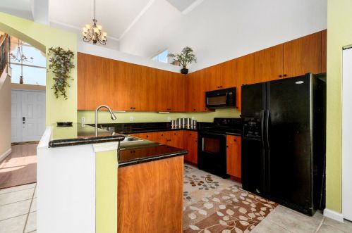 5725 Spanish Riv Rd, Fort Pierce FL exterior