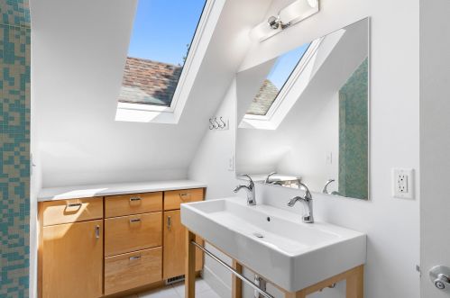 214 Vine St, Milwaukee WI 53205-1451 exterior