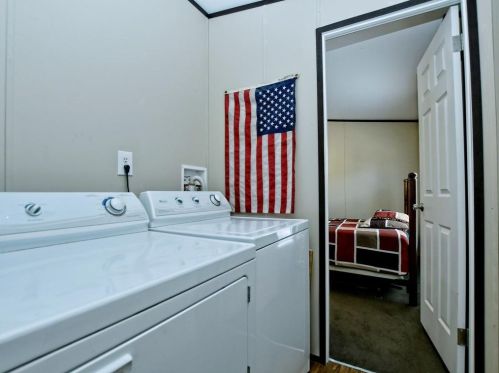 8010 Fawn Crk Dr, Spring Branch TX 78070-4022 exterior