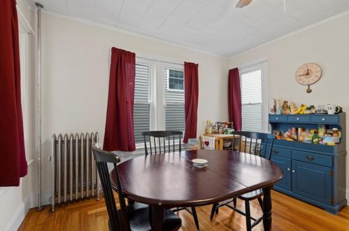 113 Oakland Ave, Providence RI 02908-3632 exterior