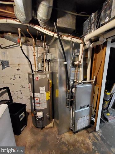 25 Homecrest Ave, Trenton NJ 08638-3631 exterior