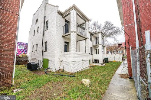 1281 Simms Pl, Washington DC 20002-7837 exterior