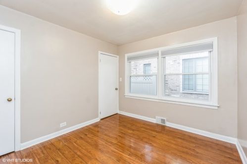 6300 Karlov Ave, Chicago IL 60652-3122 exterior