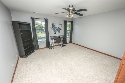 906 Plaintain Dr, Joliet IL 60431-7871 exterior