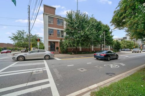 881 Memorial Dr, Atlanta GA  30316-1272 exterior