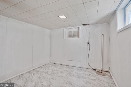 1730 Great Falls St, Mc Lean VA  22101-5063 exterior