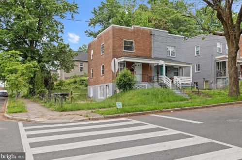 567 45th St, Washington DC  20019-4775 exterior