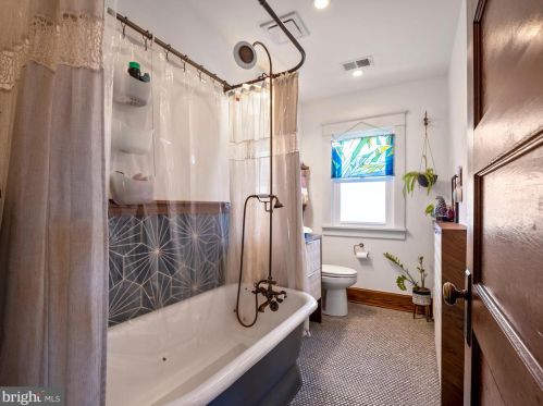 8816 Glenville Rd, Silver Spring MD 20901-3638 exterior