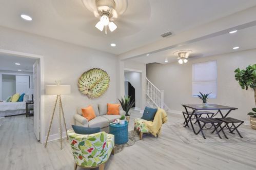 1021 Columbus Dr, Tampa FL 33605-3334 exterior