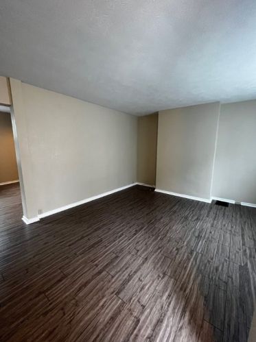 374 Main St, Pittsburgh PA  15201-1760 exterior