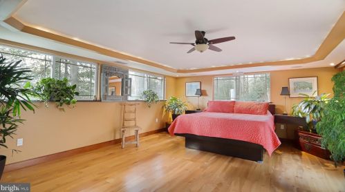 4512 Dolphin Ln, Alexandria VA 22309-3110 exterior