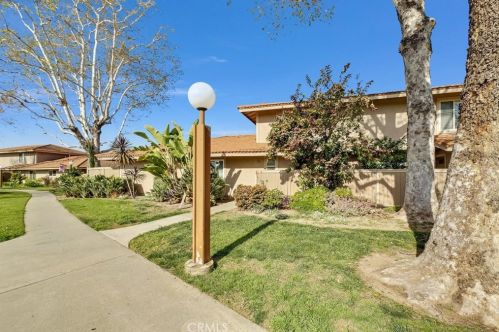 14062 Larch Ln, Tustin, CA 92780-6861