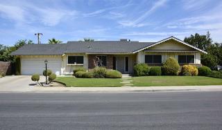 3048 Jacaranda Dr, Bakersfield CA  exterior