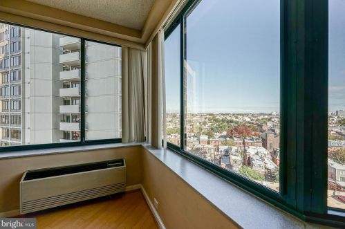 2001 Hamilton St, Philadelphia PA  19130-4298 exterior