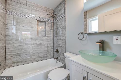 810 Bayfield St, Silver Spring MD  20912-7351 exterior