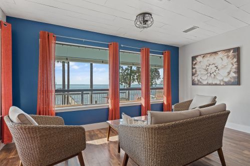 4532 Bayside Dr, Milton FL  32583-8422 exterior