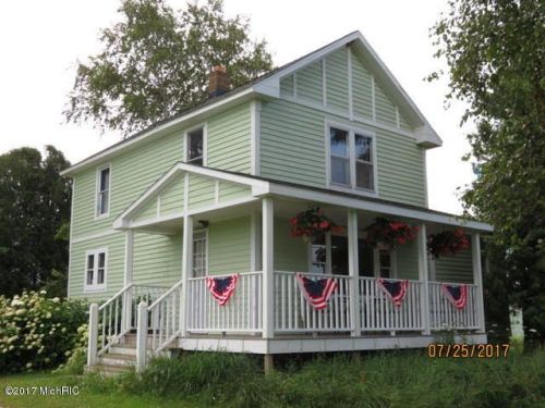 3676 154th Ave, Hesperia MI  49421-9550 exterior