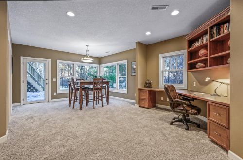 3211 Crestmoor Dr, Saint Paul MN 55125-5010 exterior