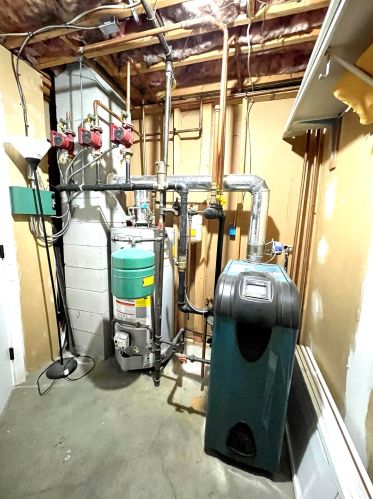 44 Pne Acres Rd, Concord NH 03301-7888 exterior