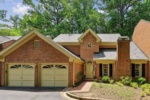 5 Ivy Chase, Atlanta, GA 30342-4500