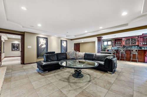 184 South St, Elmhurst IL  60126-4000 exterior