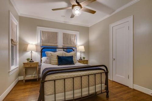 930 Clinton Ave, Dallas TX 75208-5112 exterior