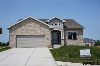 19322 Franklin Cir, Omaha NE  68022-6488 exterior