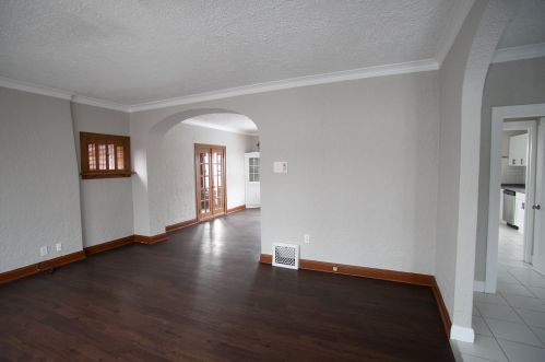 129 Raynor Ave, Joliet IL 60436-2029 exterior