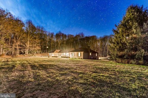 925 Hunting Lake Dr, Huntingtown MD 20639-2704 exterior