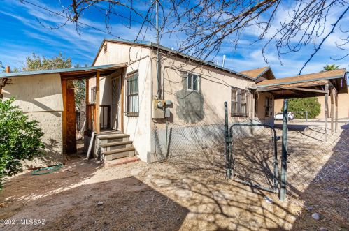 834 Lee St, Tucson AZ 85719-3932 exterior