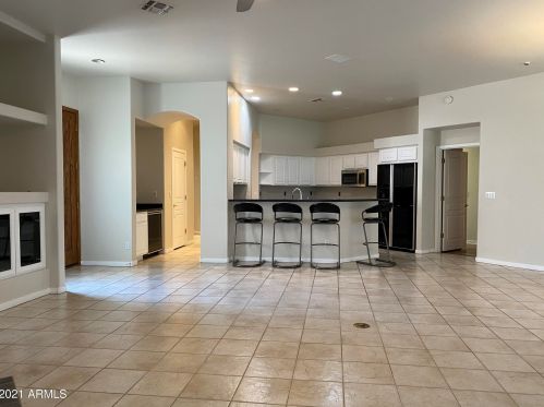 7020 38th Pl, Phoenix AZ  85042-6215 exterior