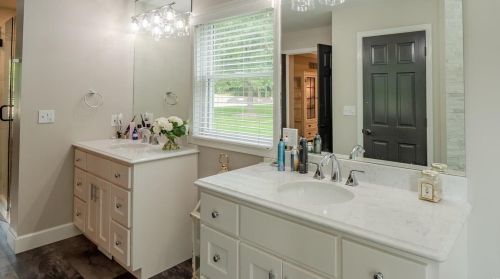 572 Spring Cave Rd, Spring Bluff MO exterior