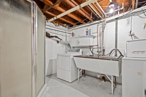 143 Tripoli Ave, Milwaukee WI 53221-1447 exterior