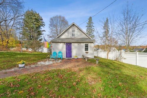 305 Francis St, New Britain CT  06053-3057 exterior