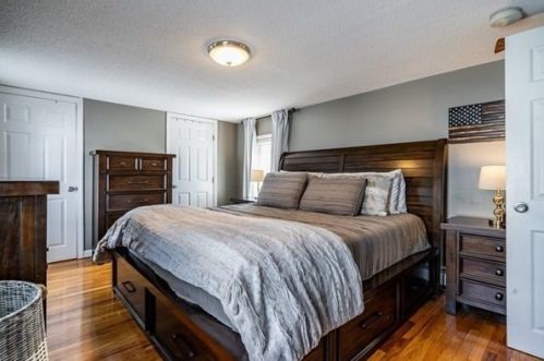 18 Hingston St, Peabody MA 01960-5825 exterior