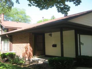 7819 Heather Ave, Milwaukee WI  53223-6257 exterior