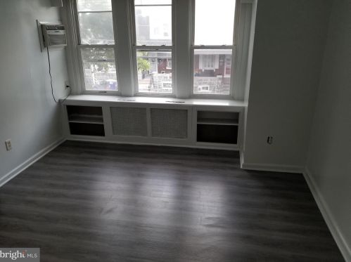 4312 Devereaux, Philadelphia PA 19135-3515 exterior