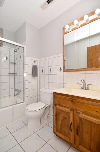 1910 Erie St, Chicago IL 60612-1318 exterior