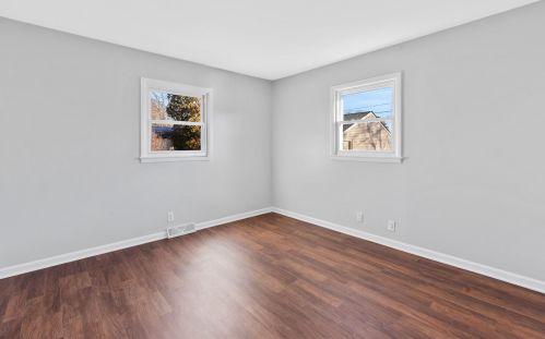 4102 Colgate Cir, Milwaukee WI  53222-1736 exterior