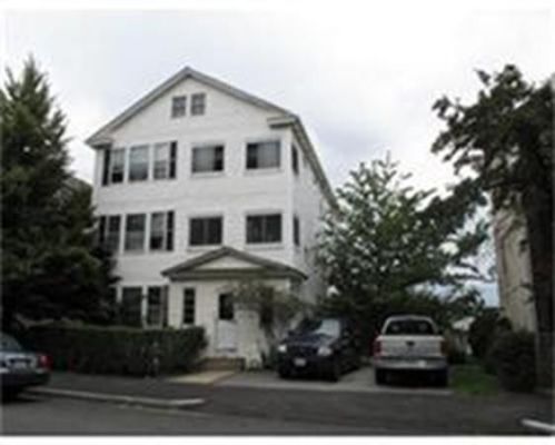 176 Perry Ave, Worcester MA  01610-2050 exterior
