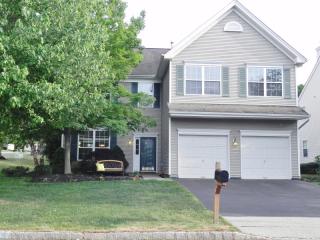 10 Purcell Rd, Bridgewater, NJ 08807-5627