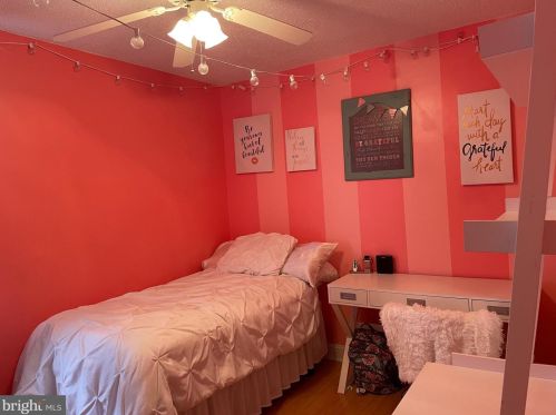 3118 Guilford St, Philadelphia PA 19152-4504 exterior