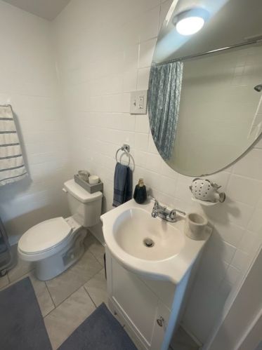 7 Holt St, Pittsburgh PA 15203-2450 exterior